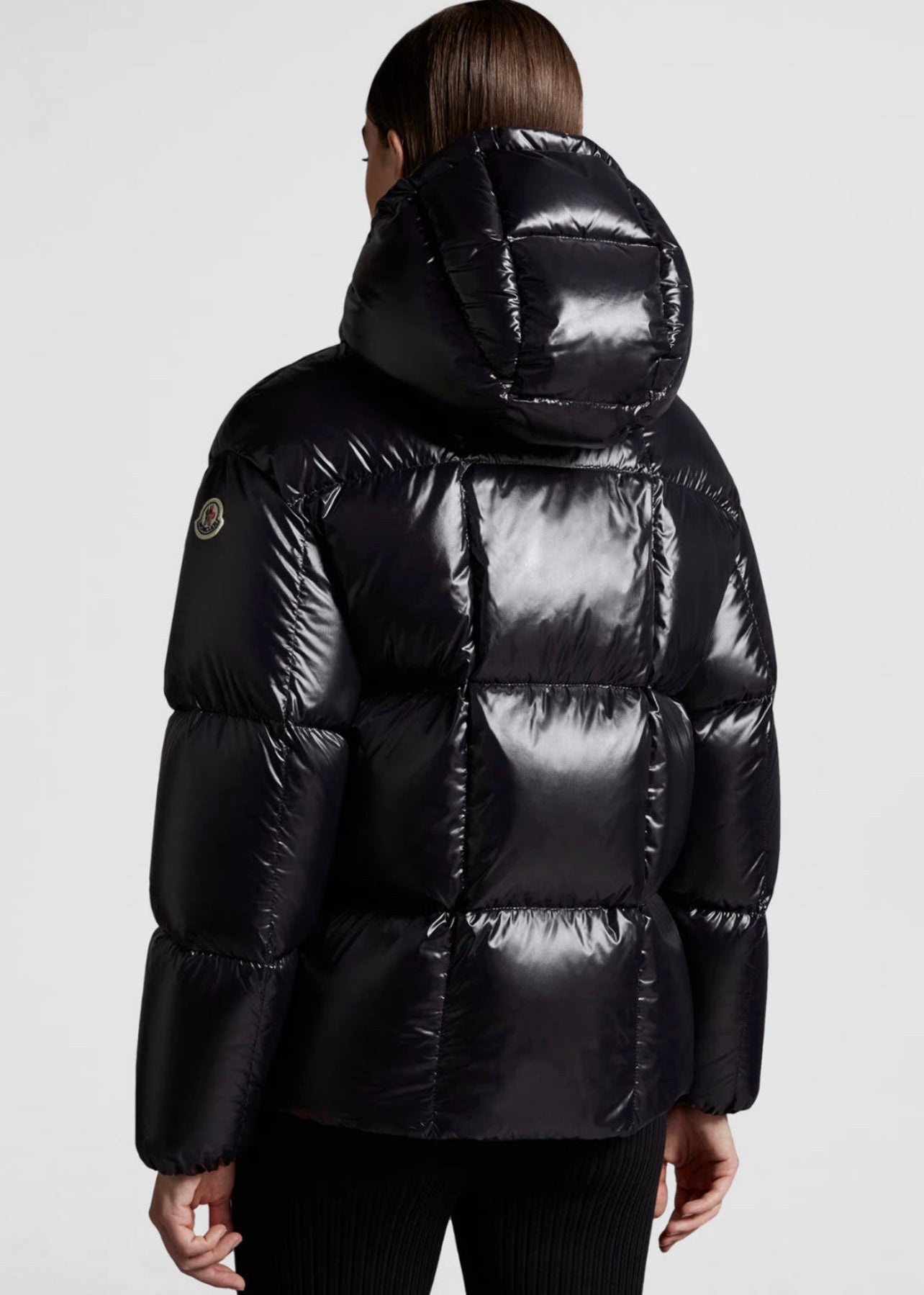 MONCLER DONNA NERO CON CAPPUCCIO